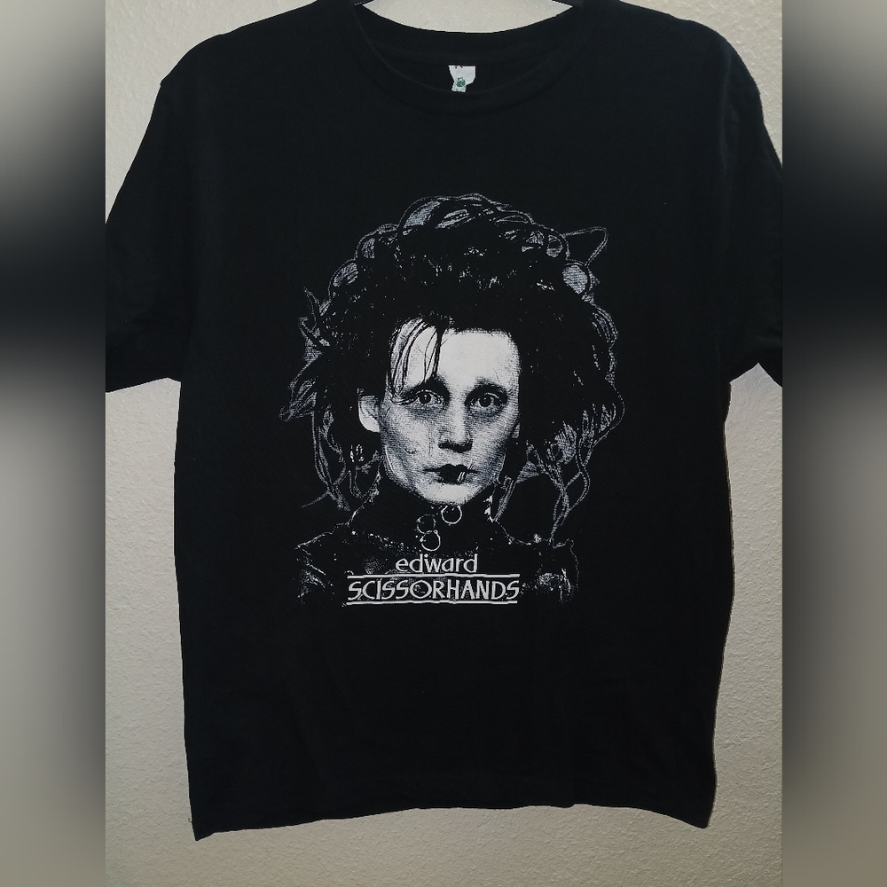 Edward Scissorhands Tee size M